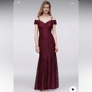 Off-the-Shoulder Cap Sleeve Floral Lace Mermaid Gown